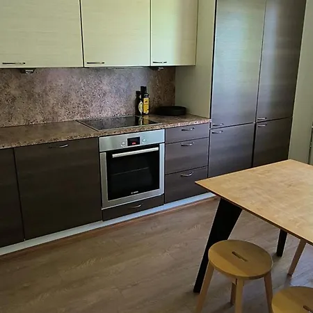 A Terraced House By The River! Διαμέρισμα Kolari