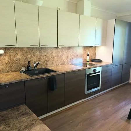 A Terraced House By The River! Apartamento